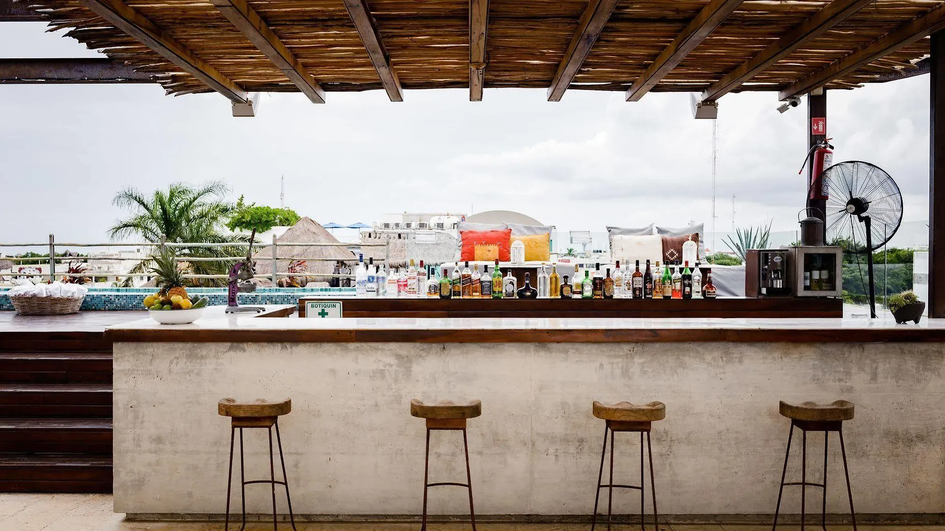 Be Playa Hotel Boutique & Rooftop Bar Playa del Carmen 4*,